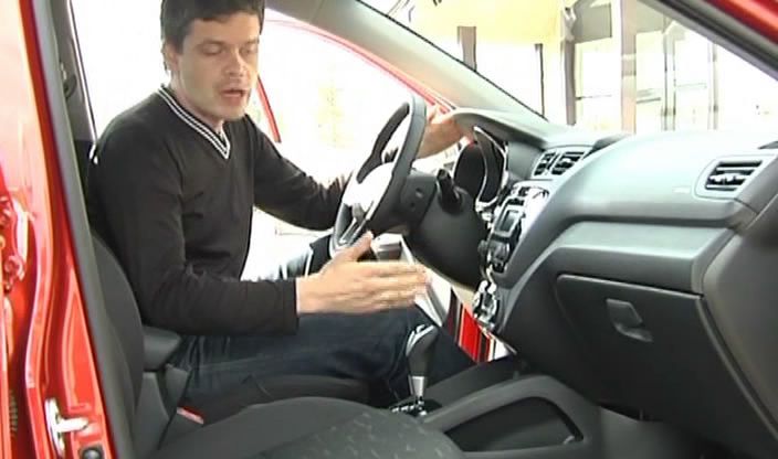 Kia Rio-0-03-35-218.jpg