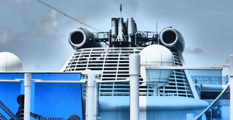 Праздничный круиз Sapphire Princess по Юго-Восточной Азии 23.02-10.03.15