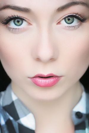 Zoe Voss  / Очень интересная двадцатилетняя модель снялась в порно
