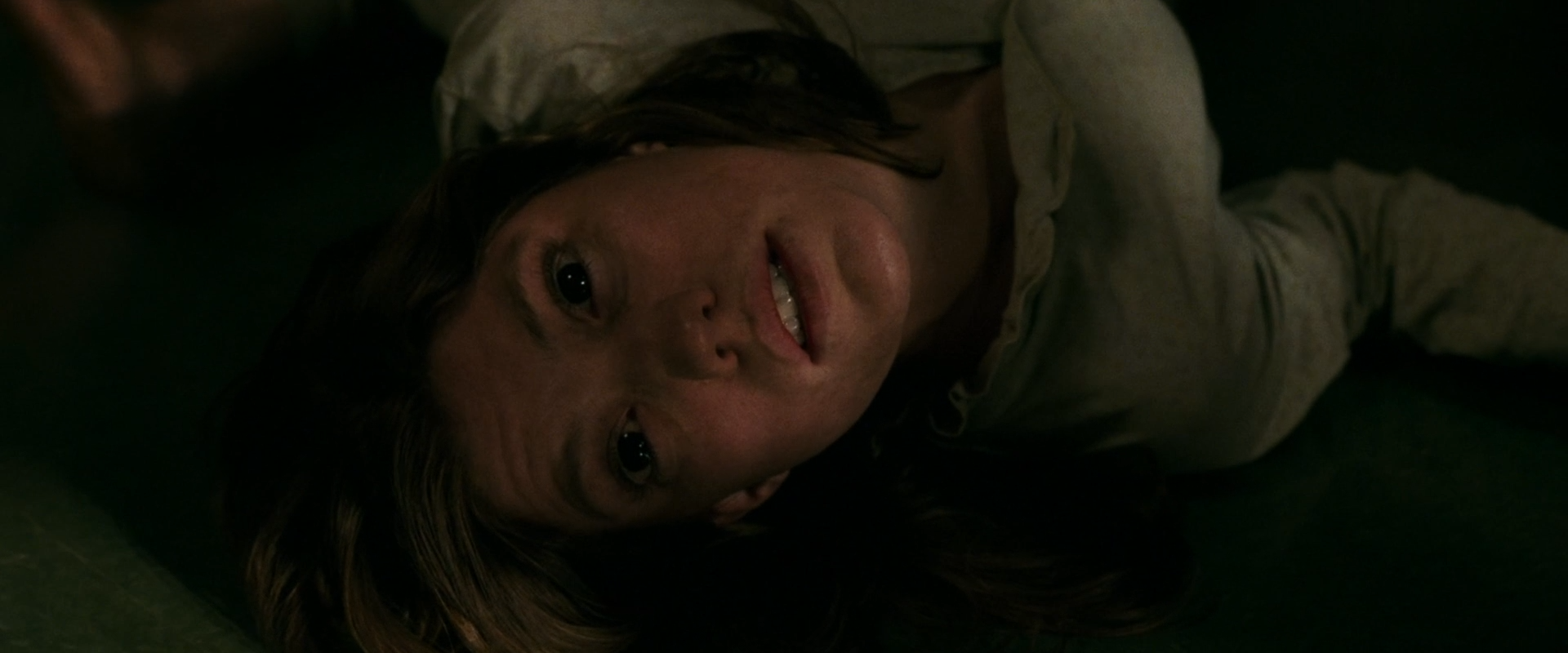 The.Exorcism.of.Emily.Rose.2005.UNRATED.1080p.BDRip.mkv_snapshot_00.51.34 2...