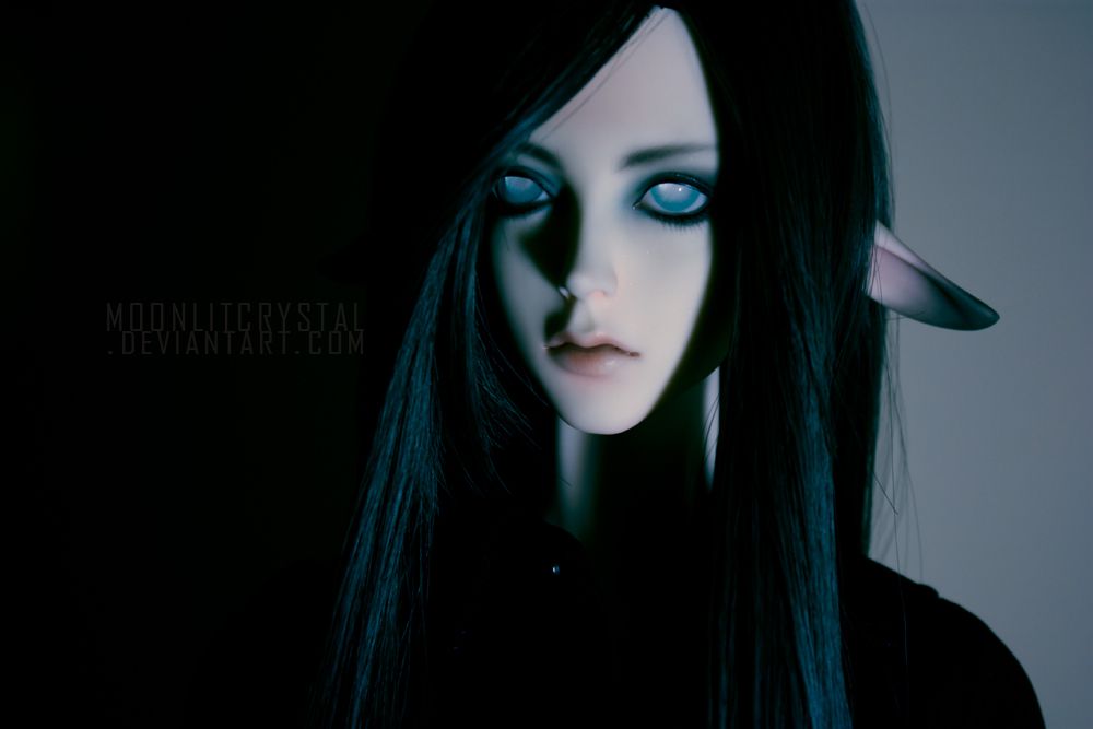 darkness_found_me_by_moonlitcrystal-d46ovnv.jpg