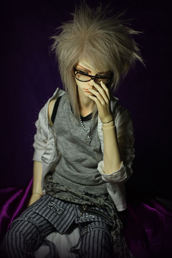 a_little_awkwardness_by_uling-d49k6dy.jpg