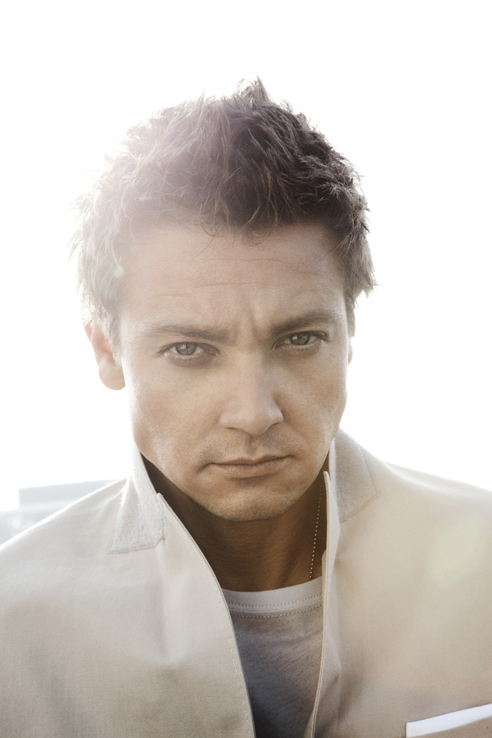 The-Hollywood-Reporter-2012-jeremy-renner-30903236-700-1050.jpg