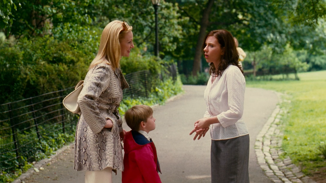 The Nanny Diaries.BDRip-AVC.by.encoderrr.mkv_snapshot_00.09.52_[2012.06.28_14.34.34].png