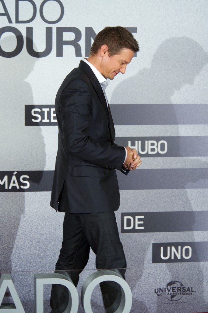 Jeremy+Renner+Actor+Jeremy+Renner+attends+girpSFyy3uSx.jpg