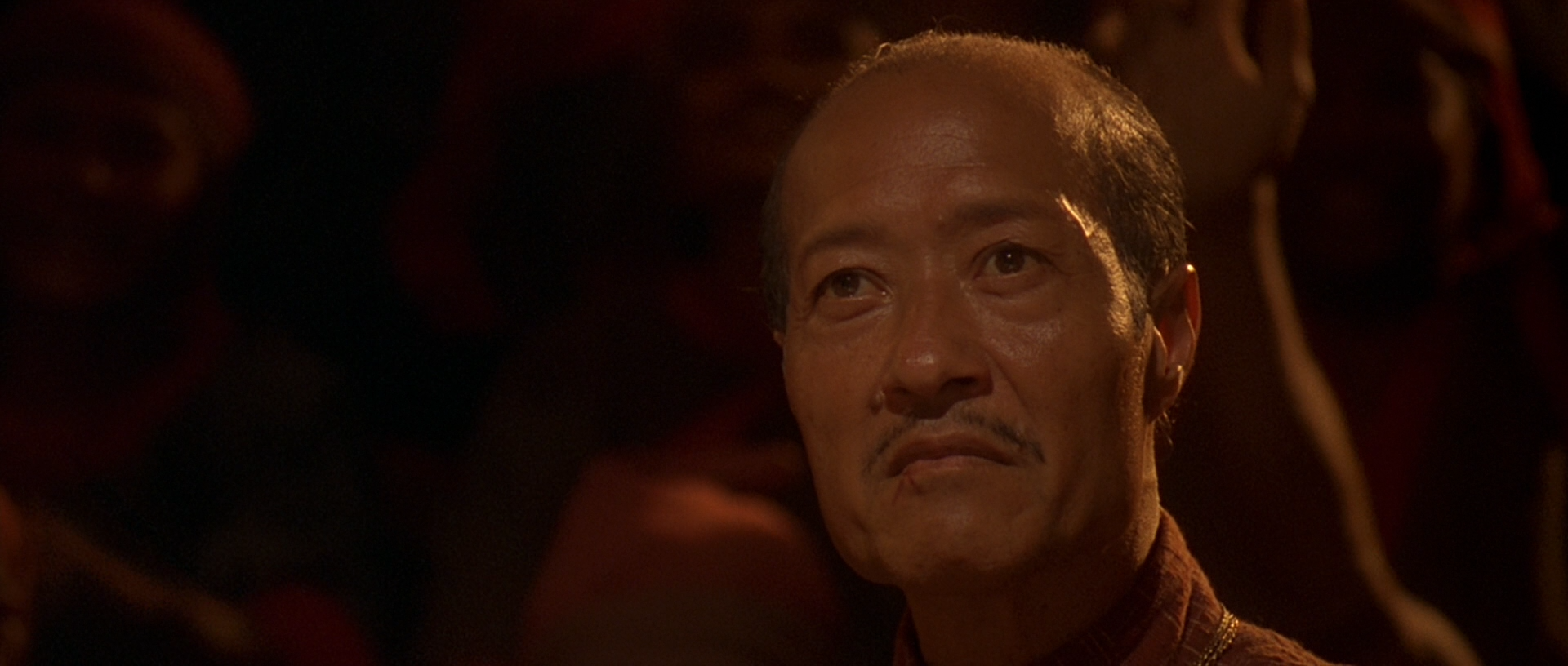 The.Quest.1996.1080p.BluRay.8xRus.Eng.HDCLUB-Skazhutin.mkv_snapshot_01.01.49_[2012.07.29_17.42.56].p