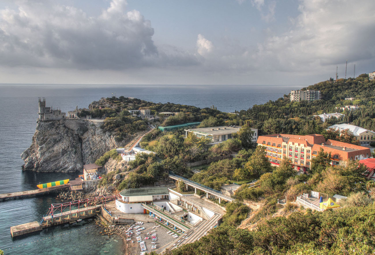 Iku crimea. Жемчужина Ялта фото супер. Фото Сан Свети. Фото Сан.