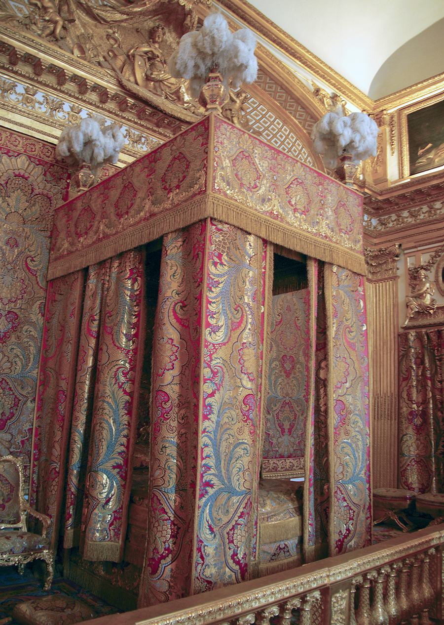 Людовик XIV спальня