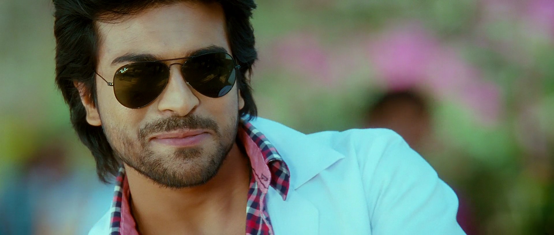 Racha.2012.1080p.BluRay.x264.DTS-HD-MA.Esubs-DDR.mkv (0_29_13) 002080.jpg
