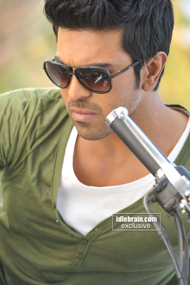 yevadu4.jpg