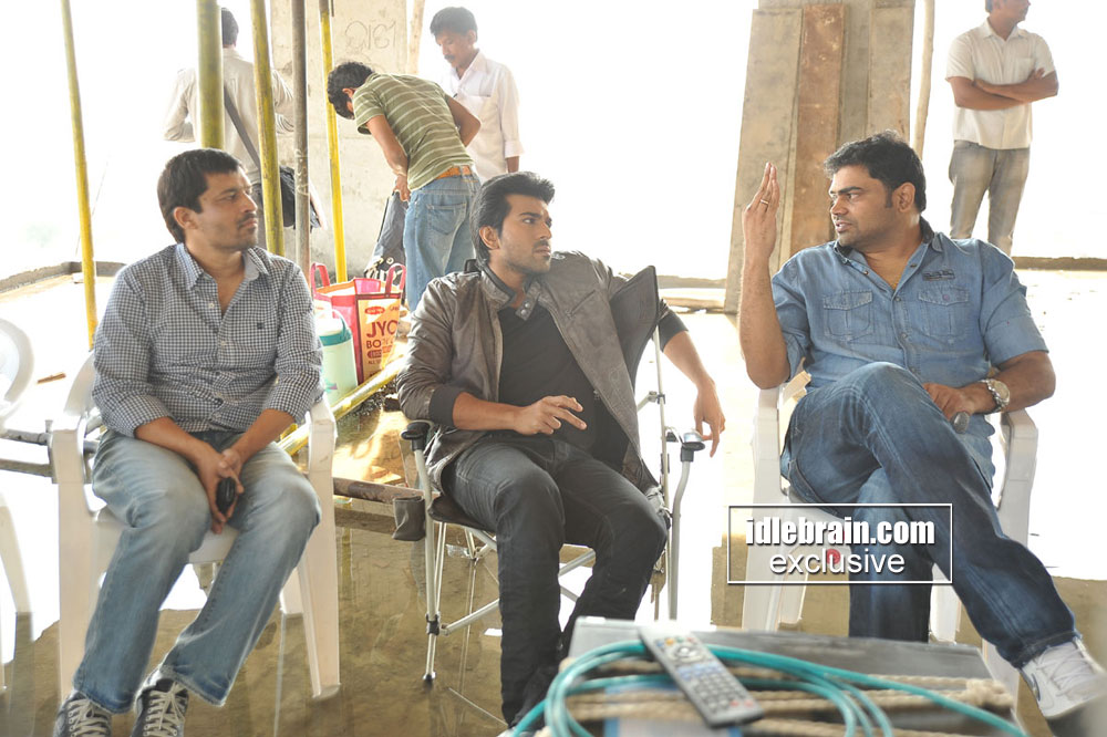 working-yevadu4.jpg