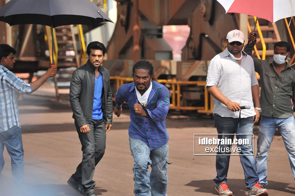 working-yevadu1.jpg