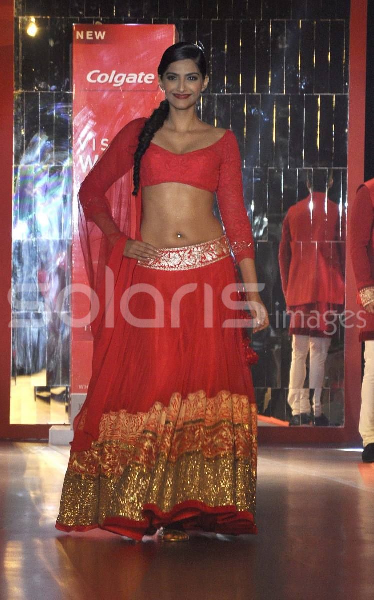 Дипика падуконе в сари