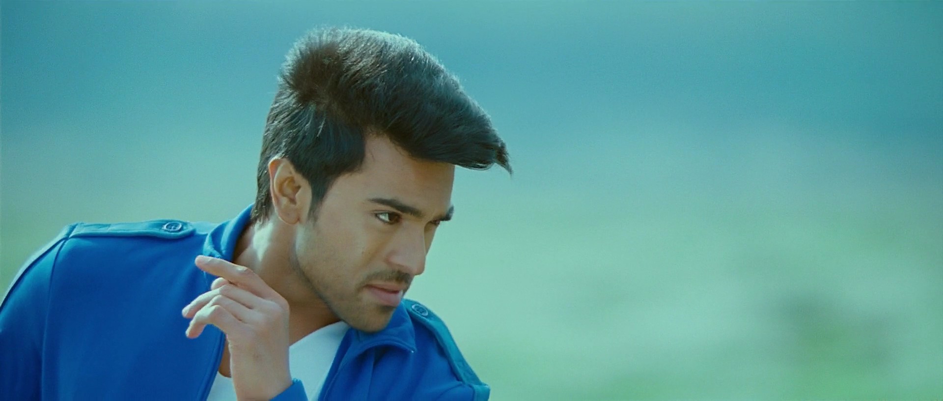 Naayak - Blu-Ray - 1080p - x264 - DTS - [DDR].mkv (1_37_14) 000233~1.jpg