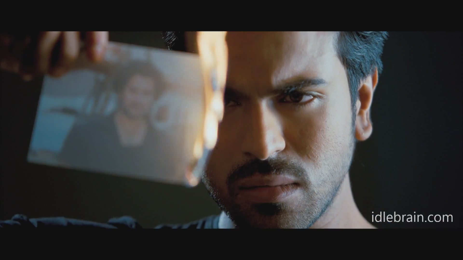 Yevadu new theatrical trailer - idlebrain_com-0-00-31-228.jpg