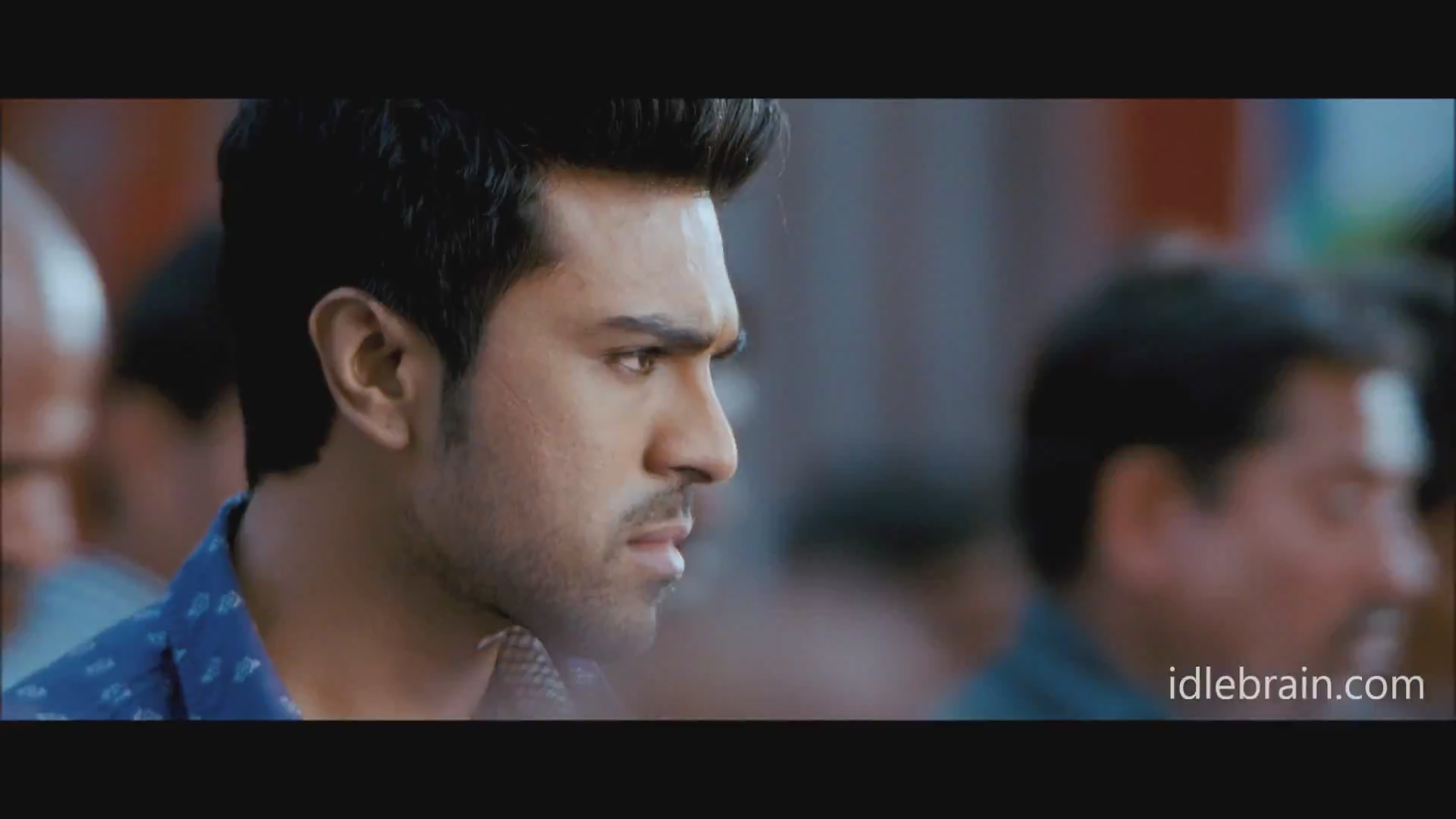 Yevadu new theatrical trailer - idlebrain_com-0-00-58-618.jpg