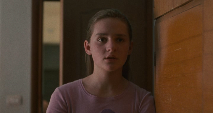 The.Forgiveness.of.Blood.2011.HDRip.by Fredd Kruger.avi_snapshot_01.41.32_[2014.02.10_15.07.37].png