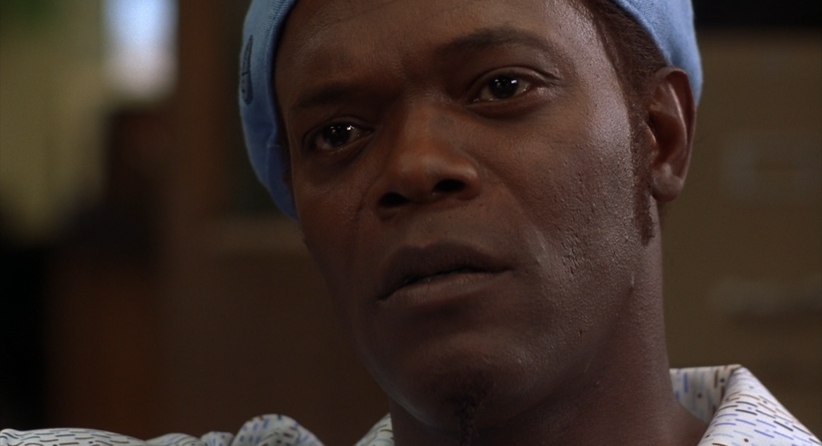Jackie.Brown.1997.BDRip-AVC.by Fredd Kruger.mkv_snapshot_00.14.44_[2014.03.22_15.59.38].png