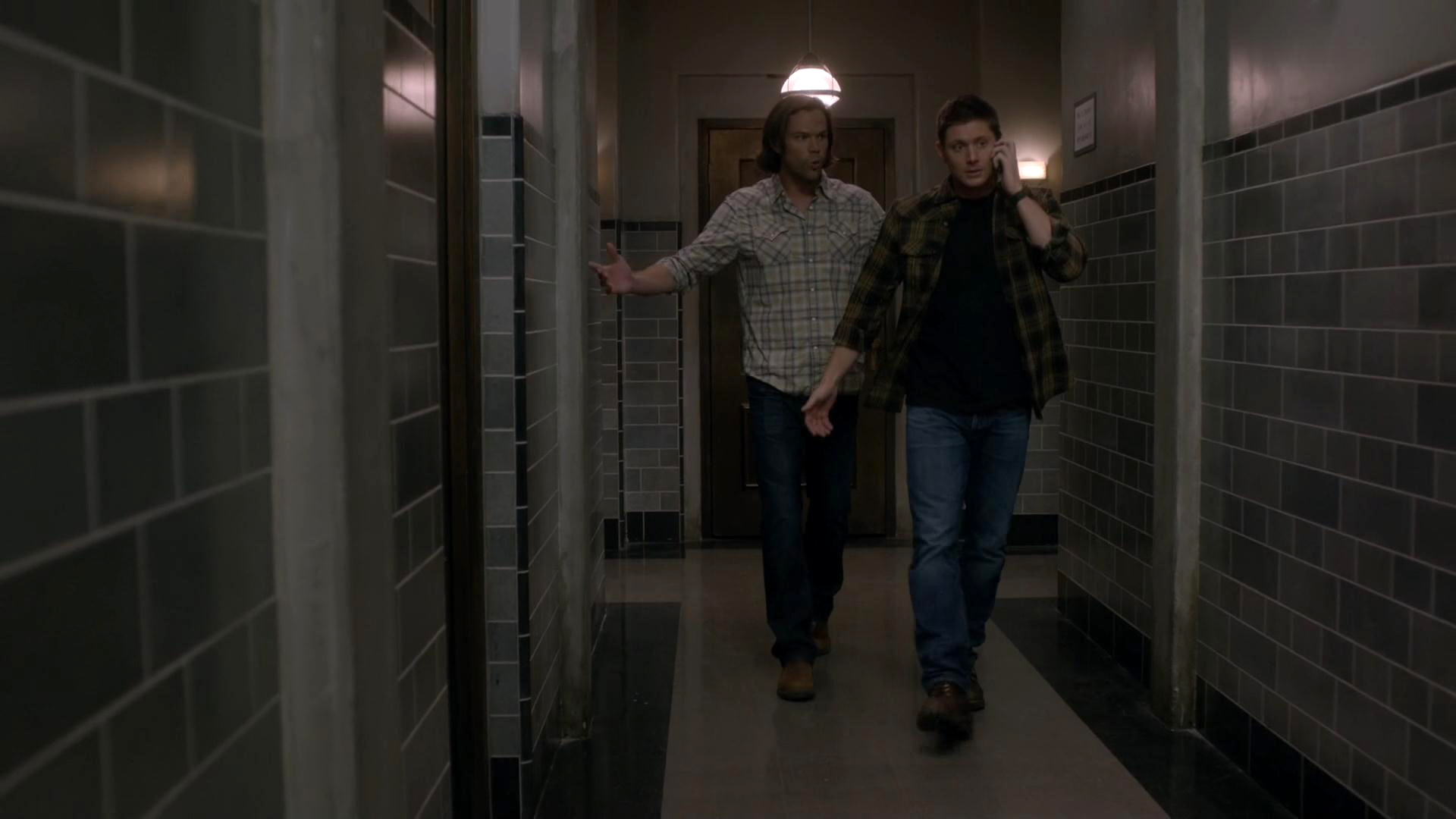 10x10 The Hunter Games.mkv_snapshot_16.17_[2015.01.25_04.59.25].jpg