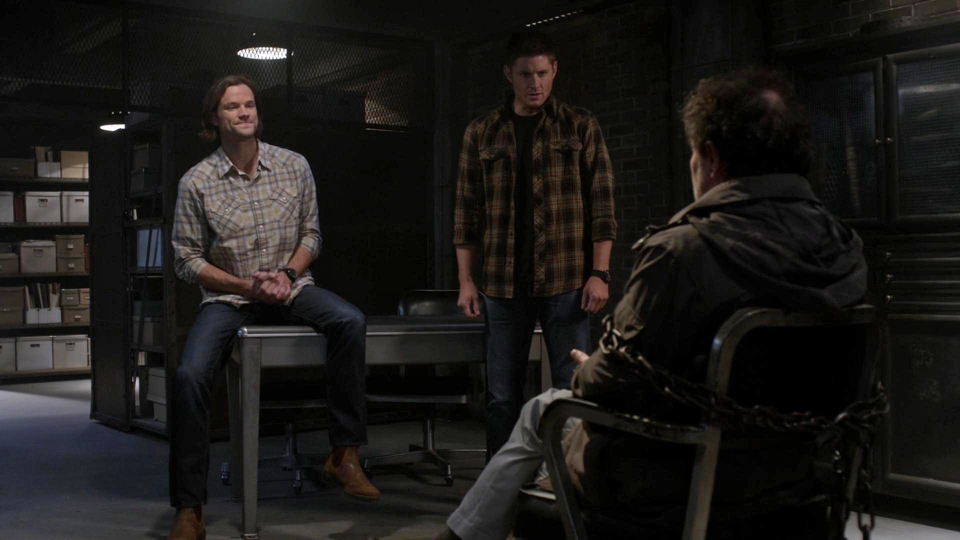 10x10 The Hunter Games.mkv_snapshot_14.42_[2015.01.25_04.47.30].jpg