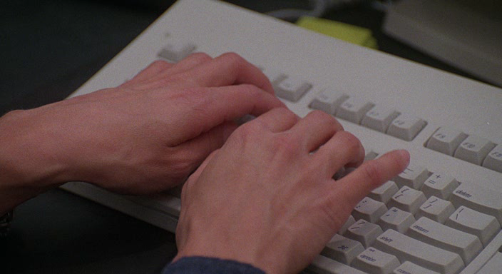 The.Net.1995.bdrip_[1.46]_[teko][(134182)09-37-25].PNG