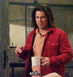 tumblr_nlg2liYrn61rjpg23o3_250-02.gif