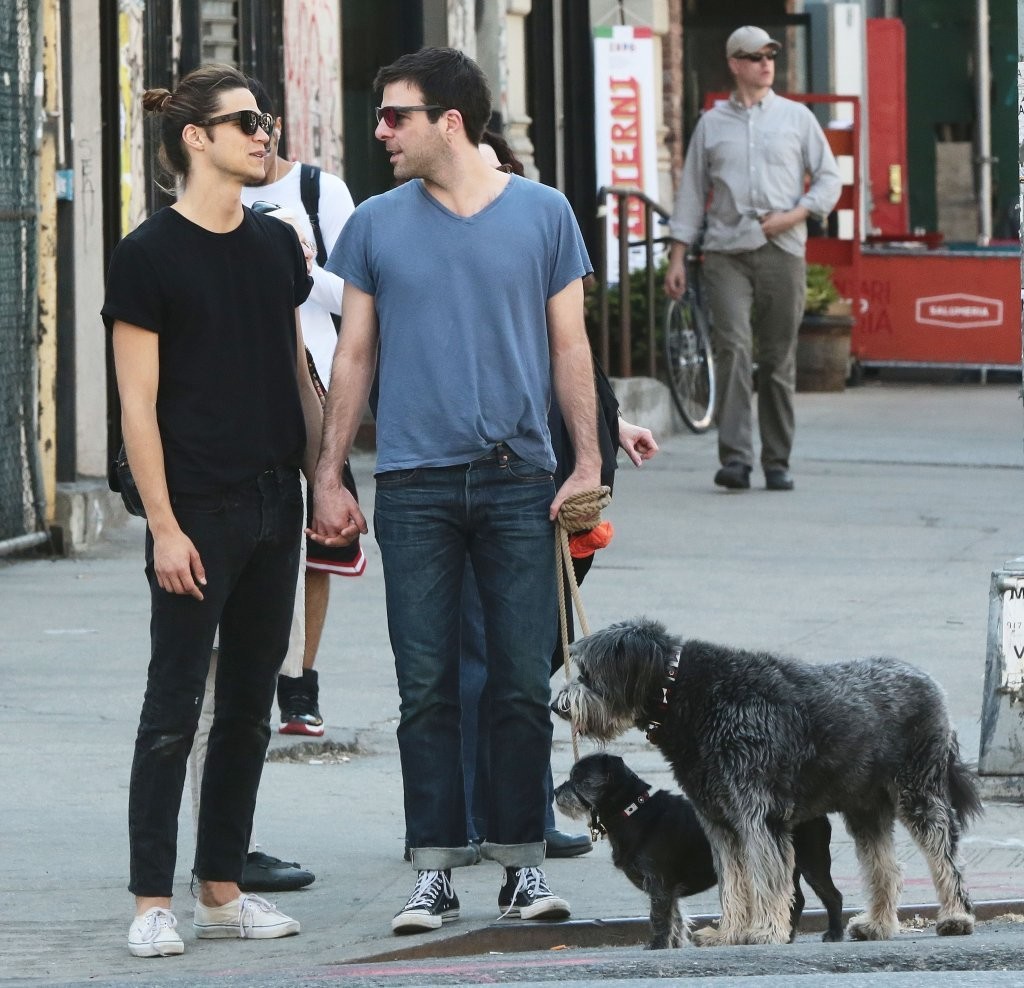 +Zachary+Quinto+Miles+McMillan+Walk+Their+Dogs+PpM_3mwBIQXx.jpg