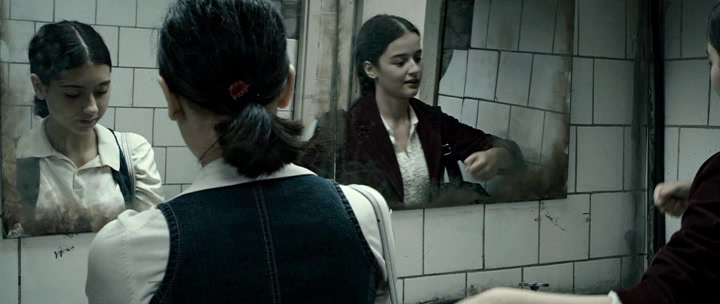 In.Bloom_Eka.&.Natia.2013.dvdrip_[1.46][(027333)10-52-37].PNG