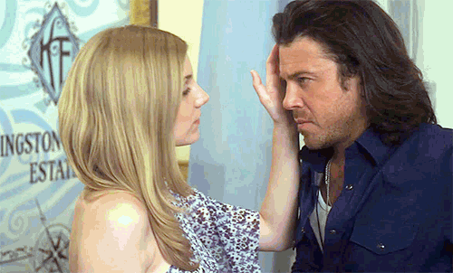 R-_Gif-making_Leverage-4х15-The-Lonely-Hearts-Job_Гифы_Безымянный2-2.gif