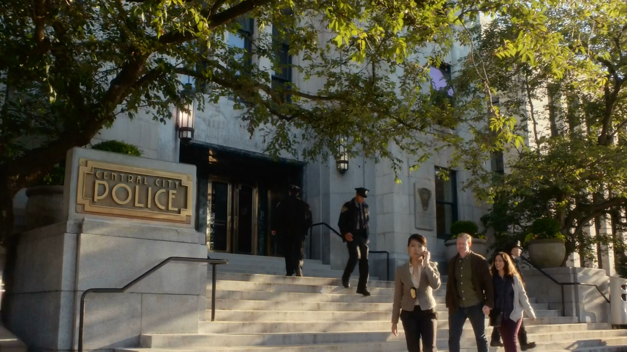 The Flash S01E01 City of Heroes WEB-DL 720p Rus Eng Subs.mkv_20151010_202703.103.png