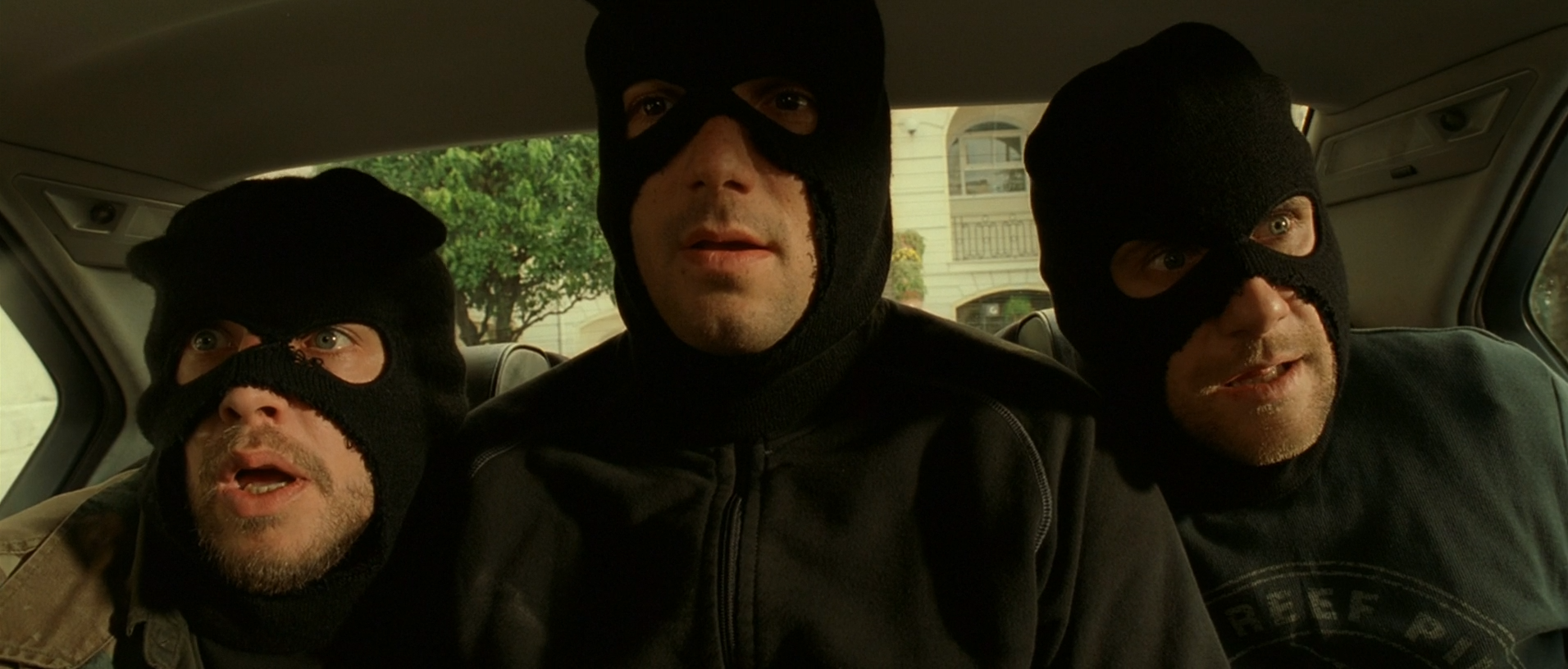 The.Transporter.2002.BDRip.1080p.mkv - 00000.png