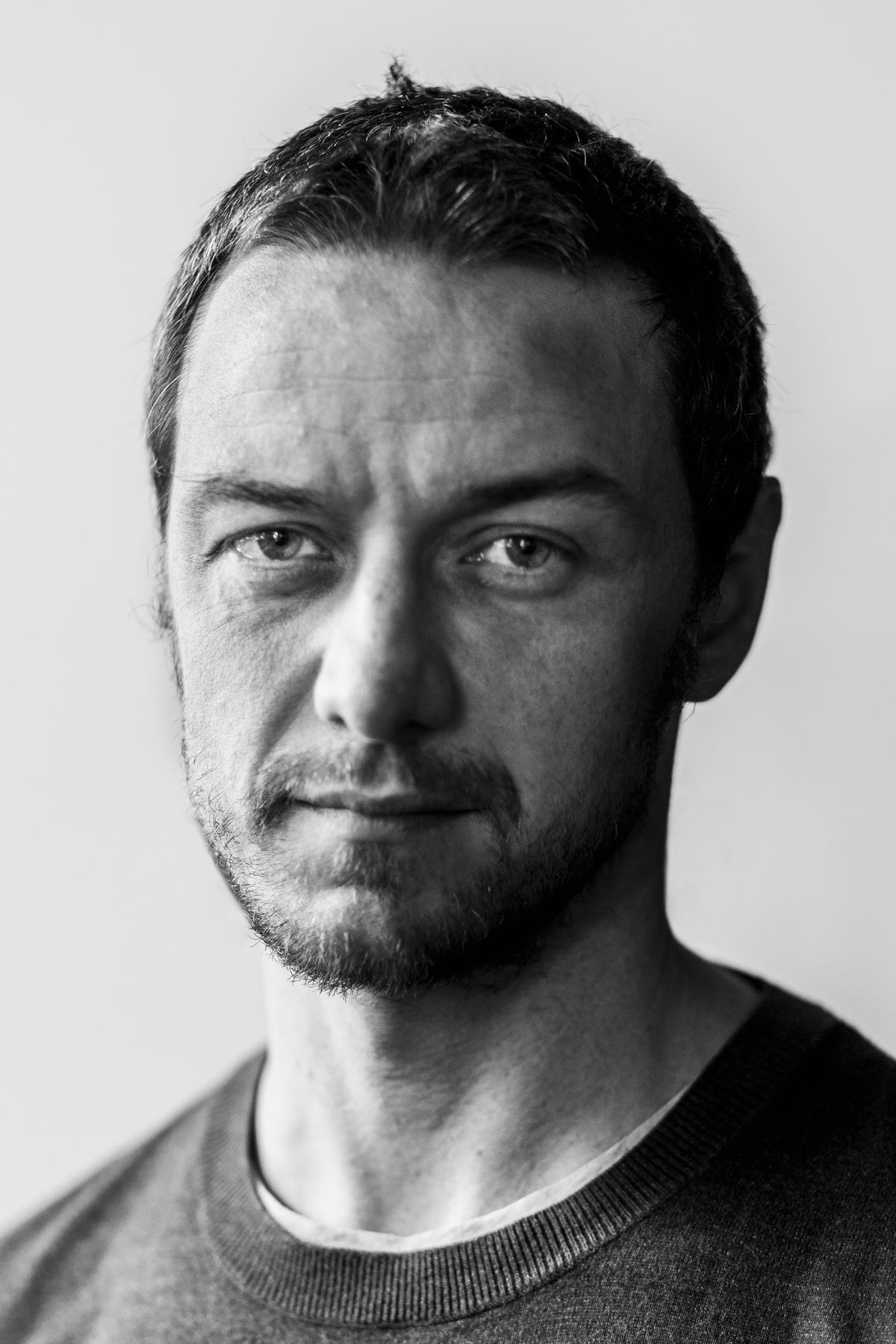 James-McAvoy-the-childrens-monologues3.jpg