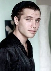 Павел Артемьев