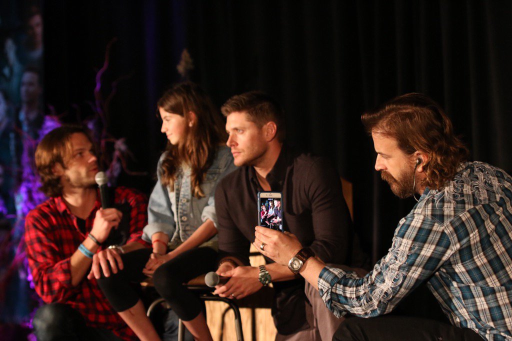 CbNX0I9UAAEKMe6.jpg large.jpg