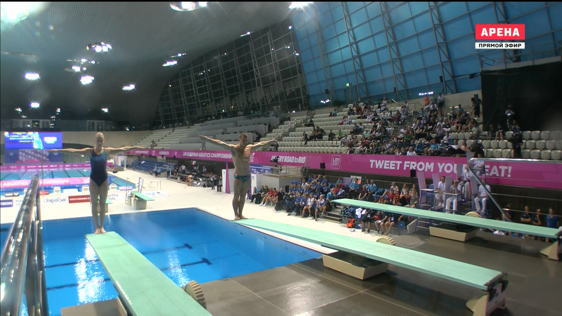 London-2015 [EC].Diving.Mixed.3m Springboard.Synchronised.Arena [HDTV].ts_snapshot_31.57_[2016.05.14_17.22.41].png