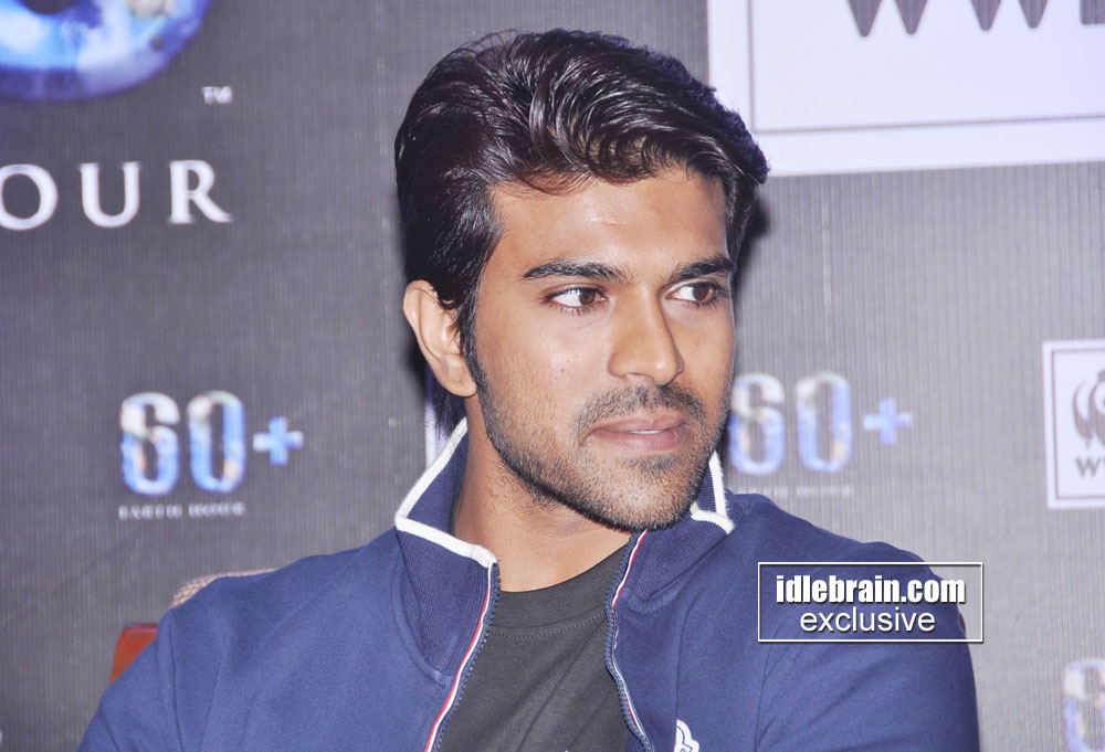 pressmeet-60+earthhour43.jpg