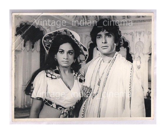 Original-Bollywood-photo-Shashi-kapoor-Aruna-In-Paap-aur.jpg