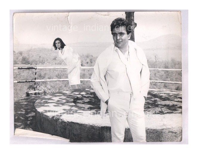Original-Bollywood-Rare-photo-Rishi-kapoor-Farah-In-Naqab.jpg