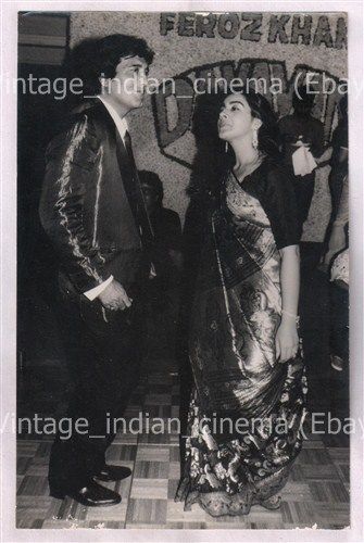 Original-Bollywood-photo-Vinod-khanna-Amrita-At-a-party.jpg