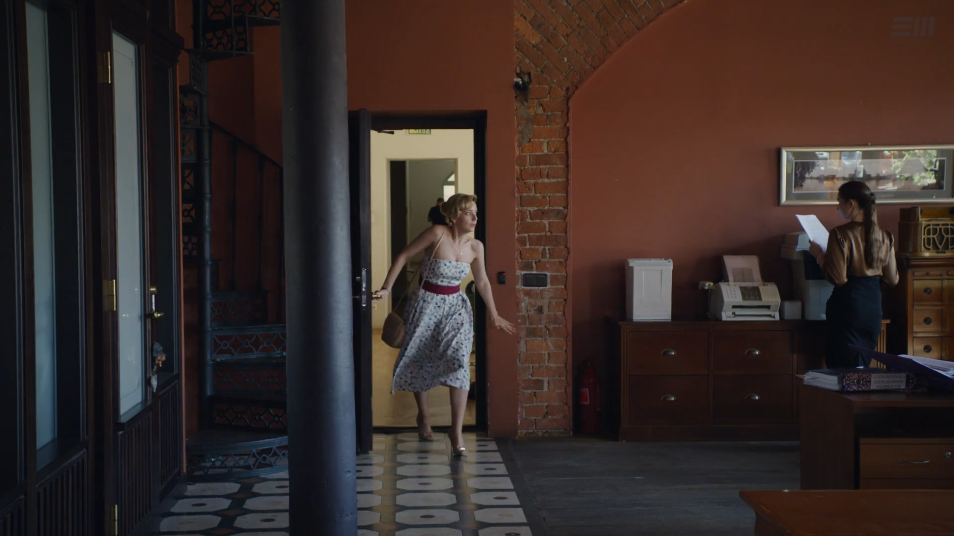 01.Milionercha.2017.WEB-DL.(1080p).Kinozal.by.Olyanchik.mkv_snapshot_42.41_[2017.11.11_21.43.04].png