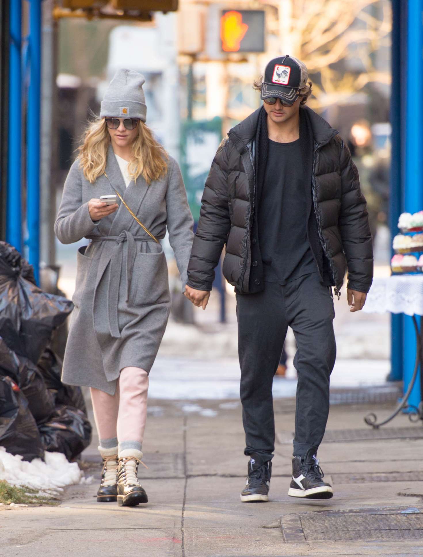 Nina-Agdal_-Shopping-with-boyfriend-Jack-Brinkley-Cook--02.jpg