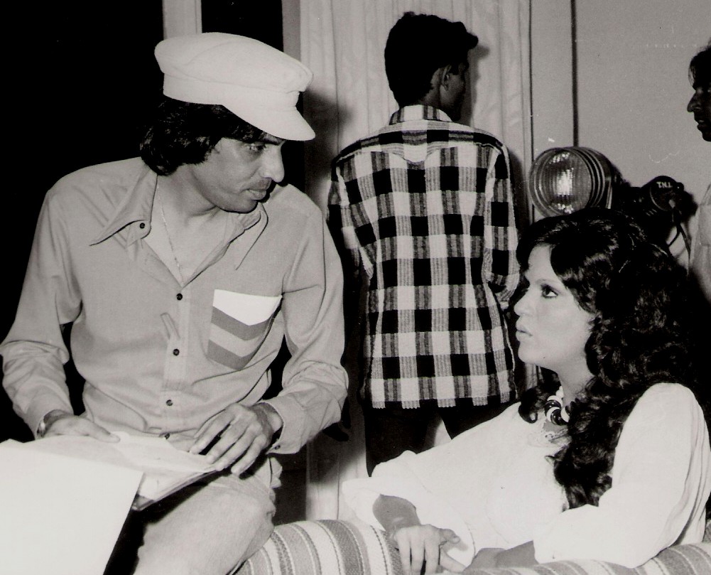 Chandra-Barot-with-Zeenat-Aman-during-shooting-of-Don.jpg