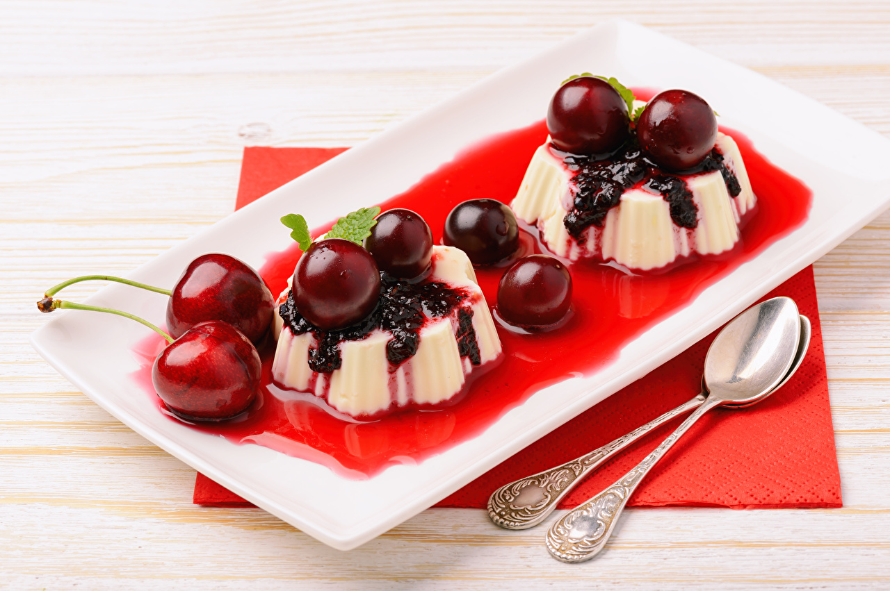 Dessert_Gelatin_dessert_jelly_Cherry_Powidl_Wood_542604_1280x851.jpg
