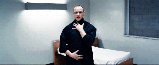 tumblr_pgg2j0J3yG1uy2a75o6_540 6.gif