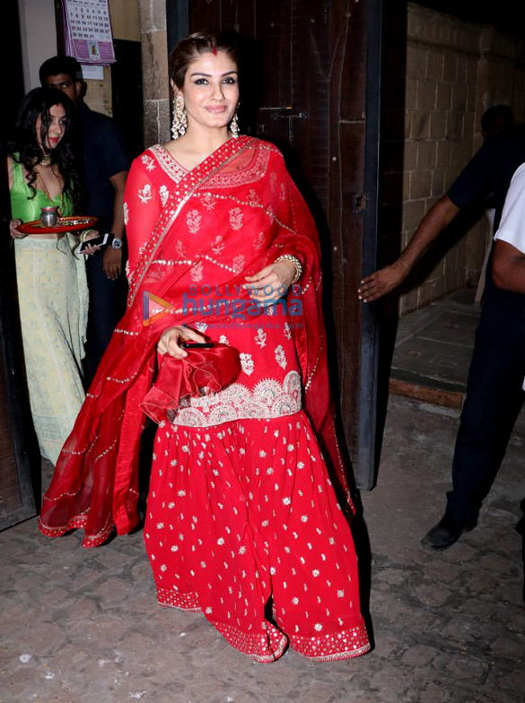 Celebs-celebrate-Karva-Chauth-at-Anil-Kapoor%u2019s-house-in-Juhu-4.jpg