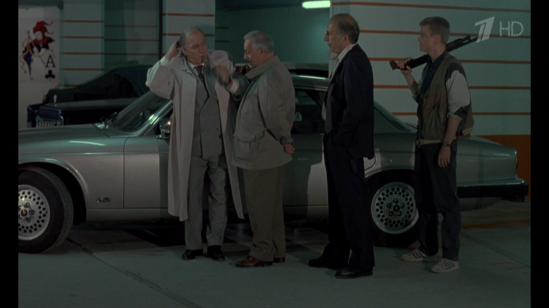 Не будите спящего полицейского (1988).mkv_snapshot_00.08.03.png