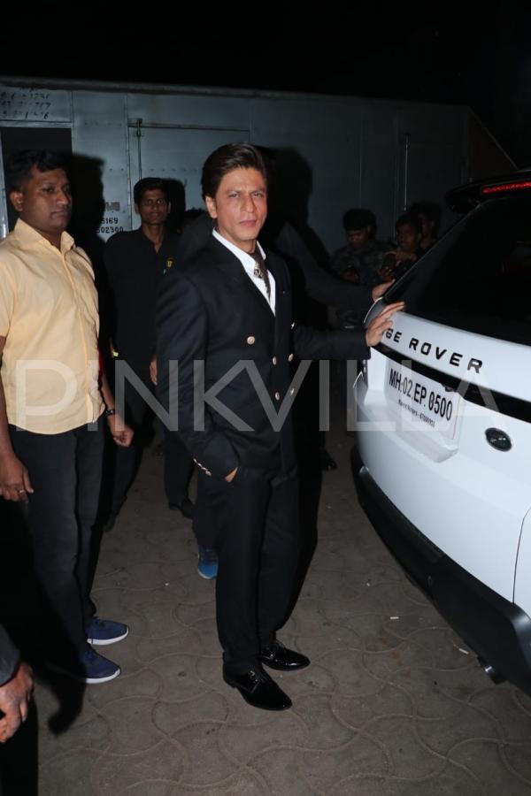 ShahRukhKhan-MadhuriDixit-LGRA (9).jpg