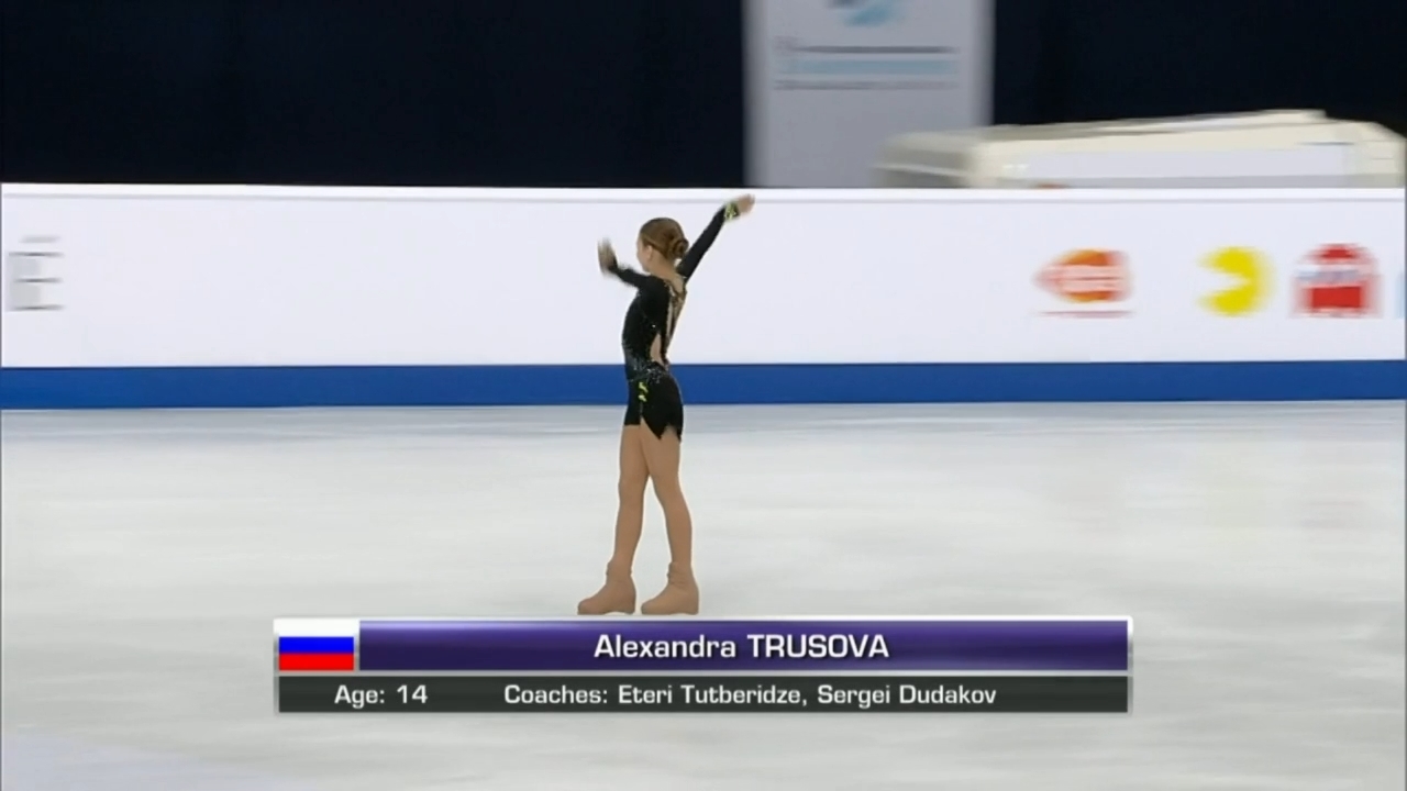 05. Короткая программа. Девушки. ЧМ по фигурному катанию среди юниоров.mp4_snapshot_04.48.15_[2019.03.10_13.10.12].jpg