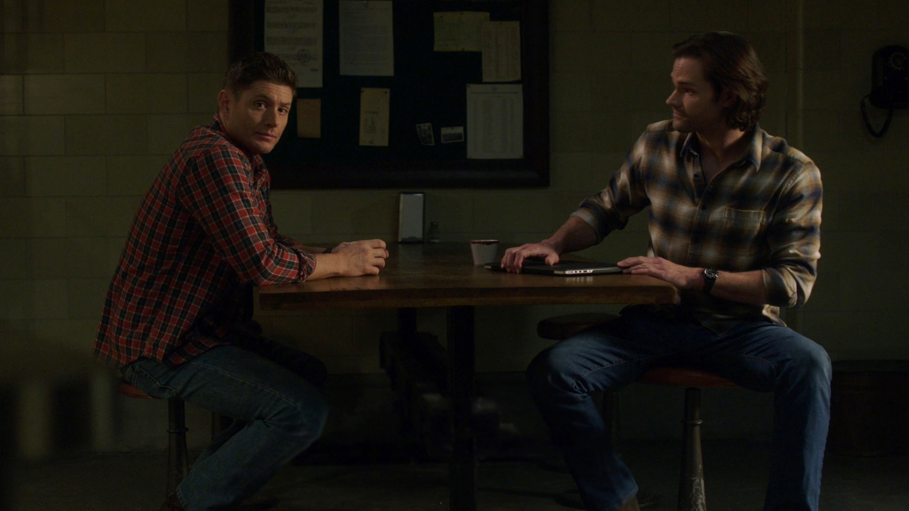 Supernatural.S14E16.Dont.Go.in.the.Woods.mkv_snapshot_06.07.029.jpg