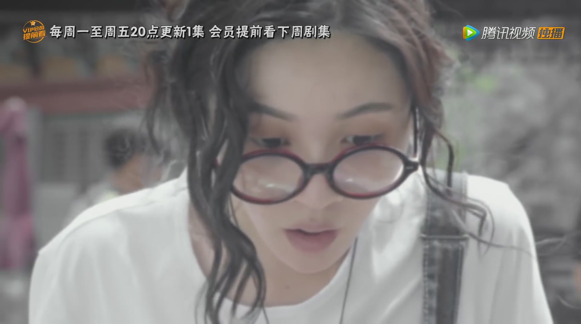 Crazy Queen (scr) (1).jpg